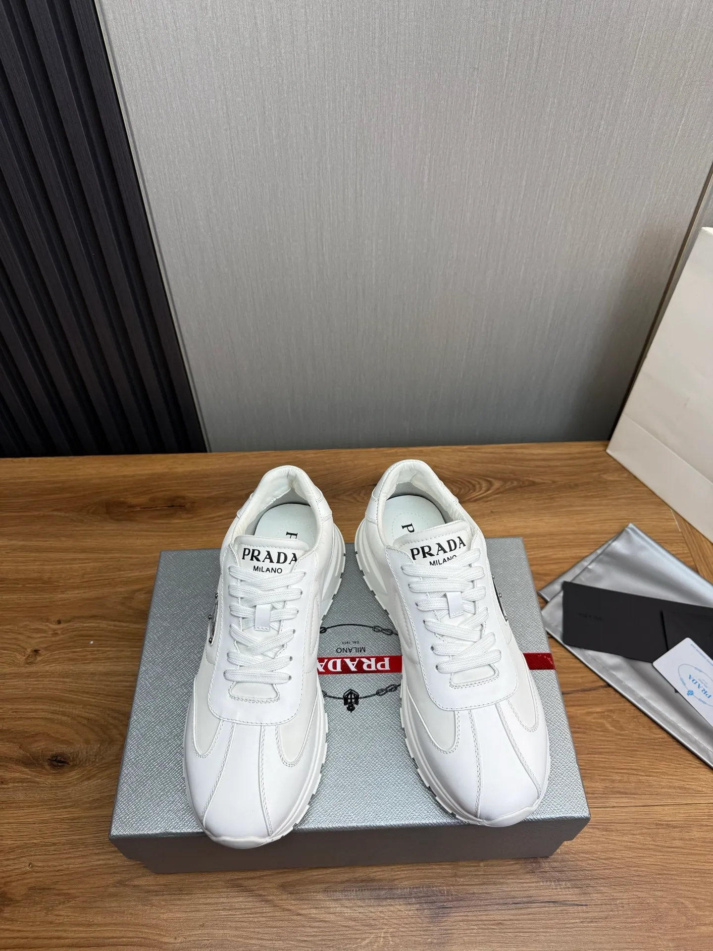 Men's shoes 💰560💰 [PRADA] Hot-selling men's shoes shipped 👏Official website synchronized ⬆️Original imported cowhide stitching waterproof fabric + cowhide lining, 1⃣️:1⃣️reproduction, original bottom, 38-45 (45. Customized, non-refundable)